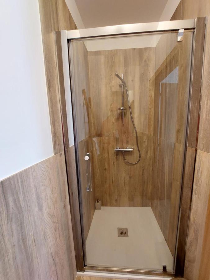 La Bougainville - Luxury Apartment Torbole Sul Garda Exteriör bild
