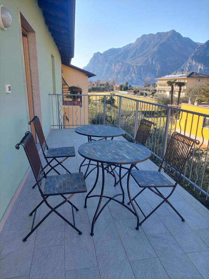 La Bougainville - Luxury Apartment Torbole Sul Garda Exteriör bild