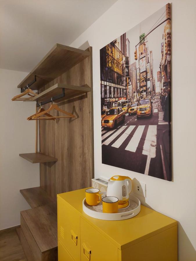 La Bougainville - Luxury Apartment Torbole Sul Garda Exteriör bild