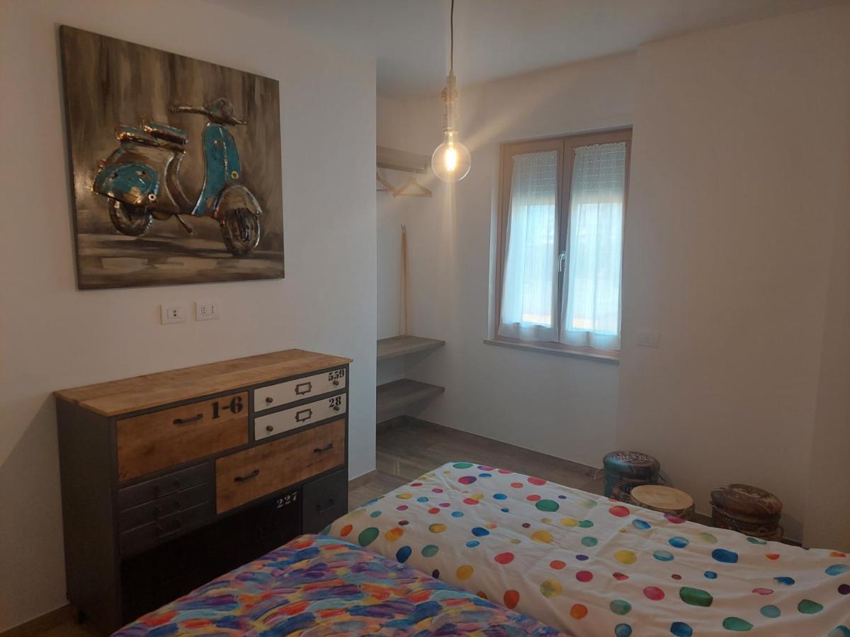 La Bougainville - Luxury Apartment Torbole Sul Garda Exteriör bild