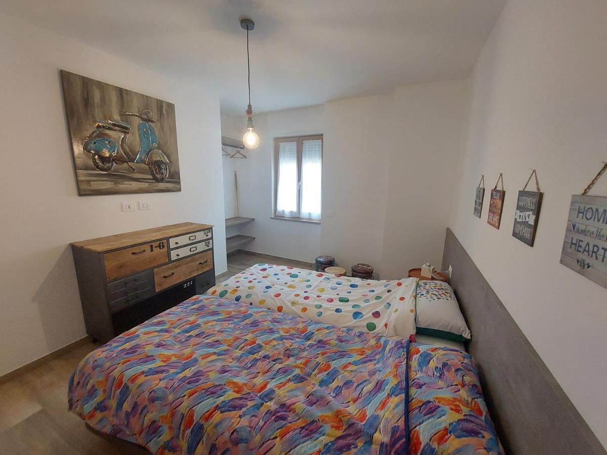 La Bougainville - Luxury Apartment Torbole Sul Garda Exteriör bild