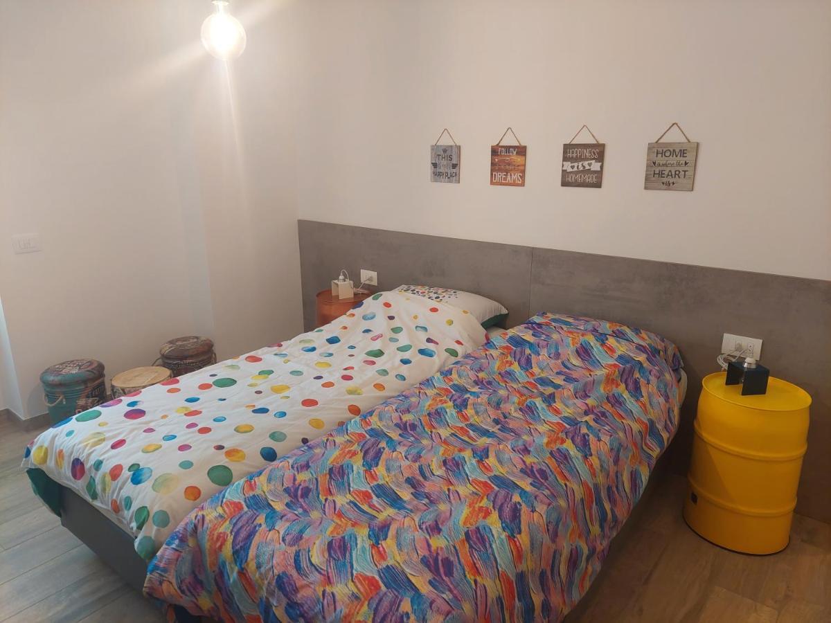 La Bougainville - Luxury Apartment Torbole Sul Garda Exteriör bild