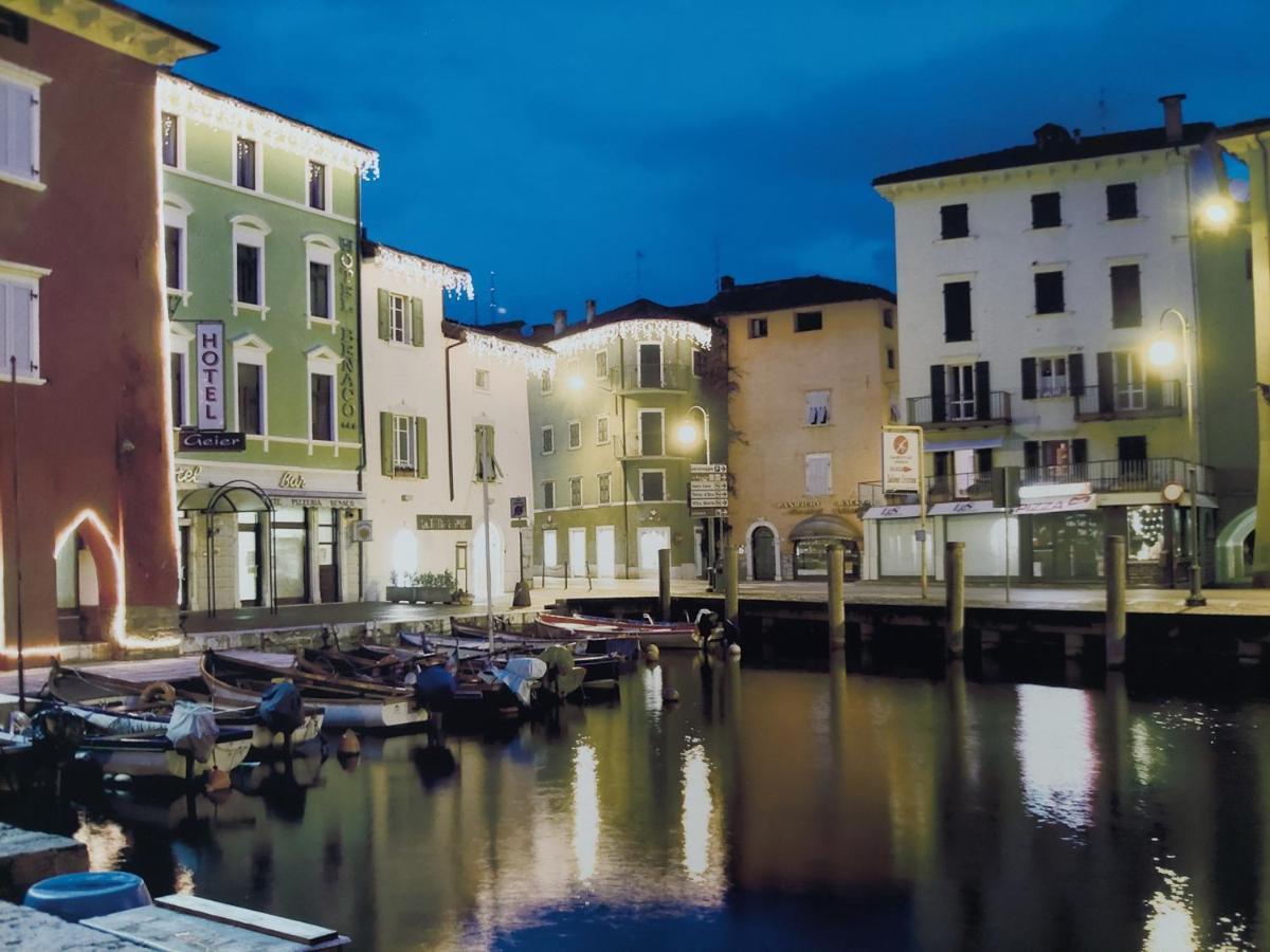 La Bougainville - Luxury Apartment Torbole Sul Garda Exteriör bild